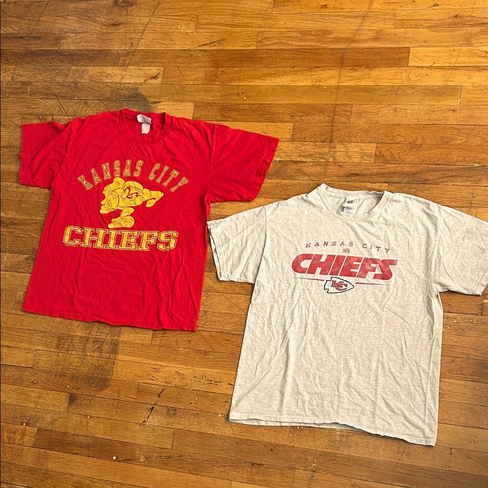 1998 NFL Taz Chiefs Looney Toons + Y2K Chiefs Vintage Tee Bundle • Kansas City